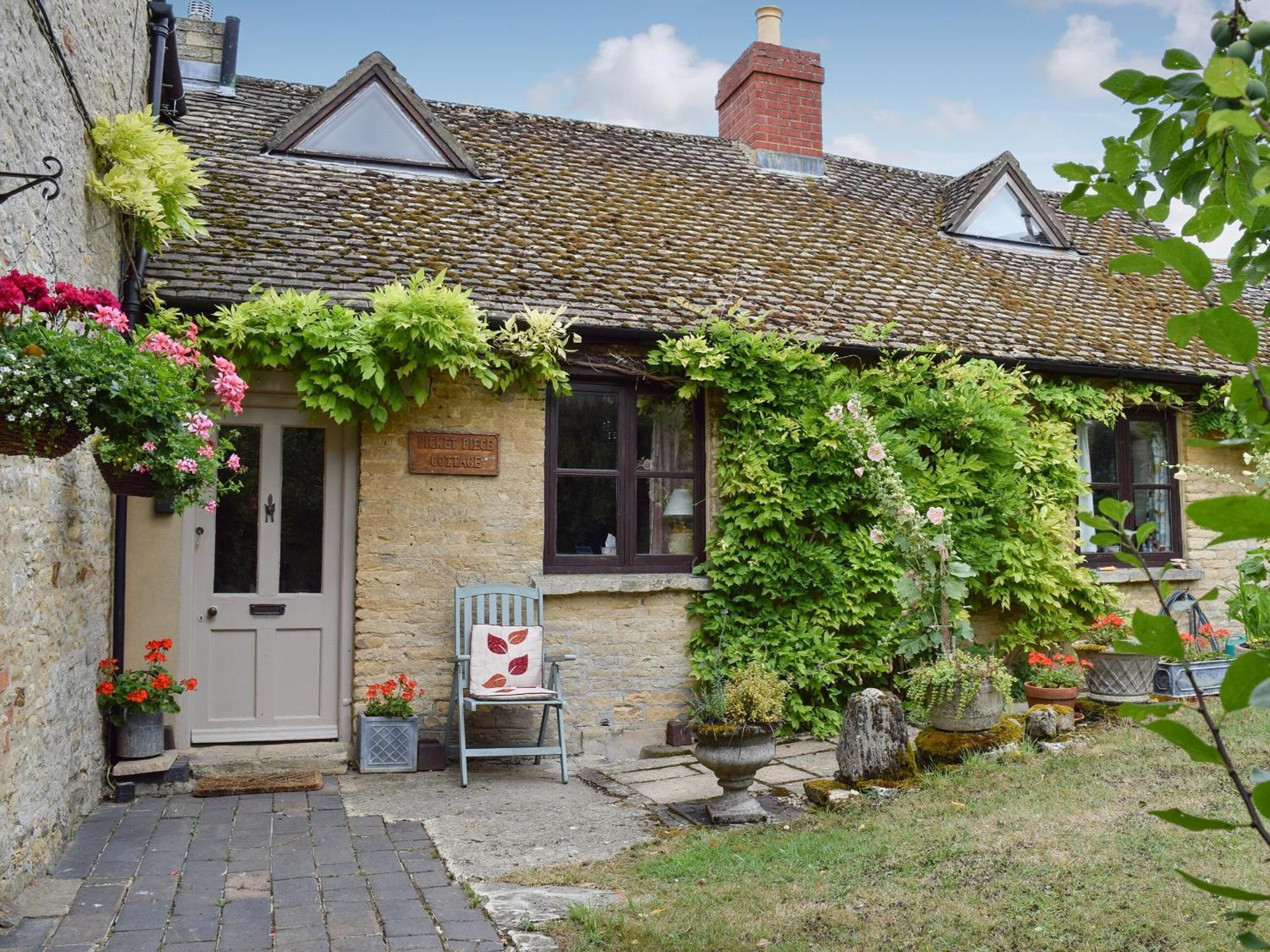Picket Piece Cottage Chadlington Экстерьер фото